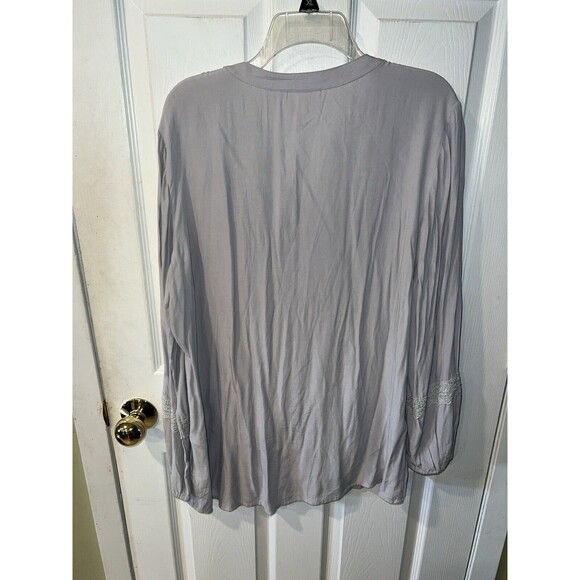 Chicos shirt Womens 2 Sz L Gray Peasant Blouse Sequin Shine Tunic babydoll Glam - Picture 5 of 8